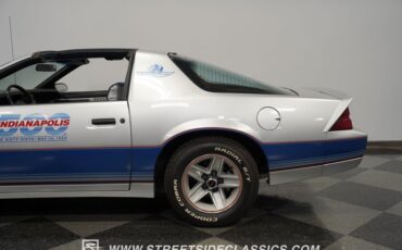 Chevrolet-Camaro-1982-Silver-Blue-2