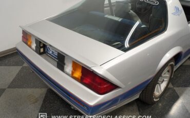 Chevrolet-Camaro-1982-Silver-Blue-31