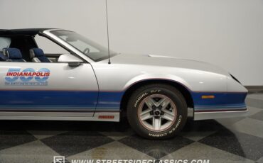 Chevrolet-Camaro-1982-Silver-Blue-35