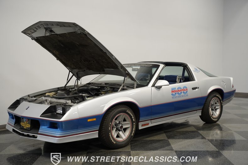 Chevrolet-Camaro-1982-Silver-Blue-36