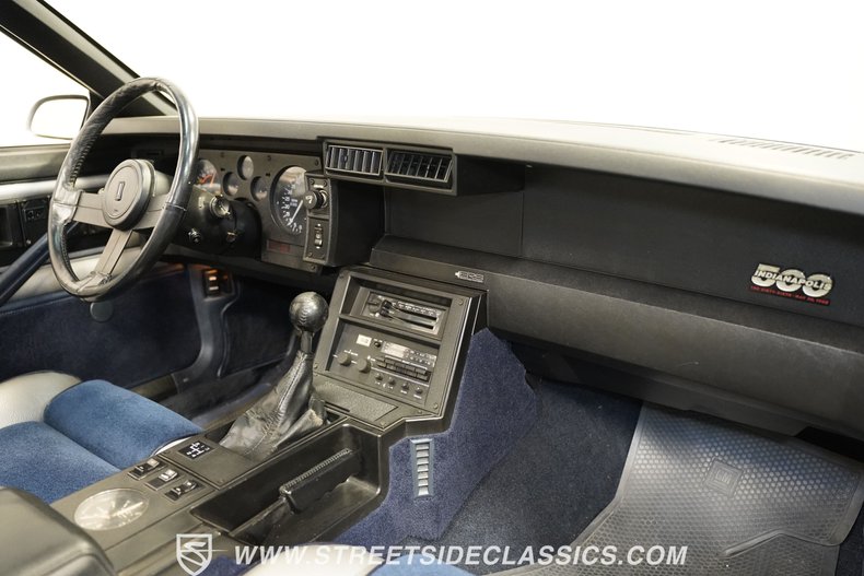 Chevrolet-Camaro-1982-Silver-Blue-43