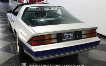 Chevrolet-Camaro-1982-Silver-Metallic-Silver-12