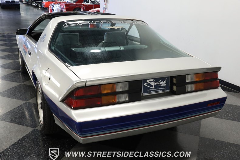 Chevrolet-Camaro-1982-Silver-Metallic-Silver-12