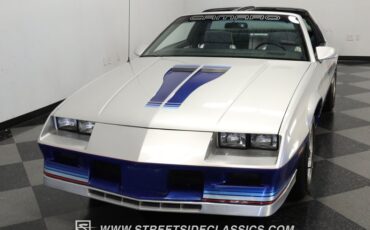 Chevrolet-Camaro-1982-Silver-Metallic-Silver-21