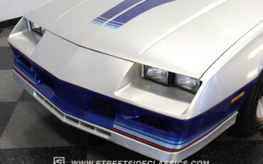Chevrolet-Camaro-1982-Silver-Metallic-Silver-23