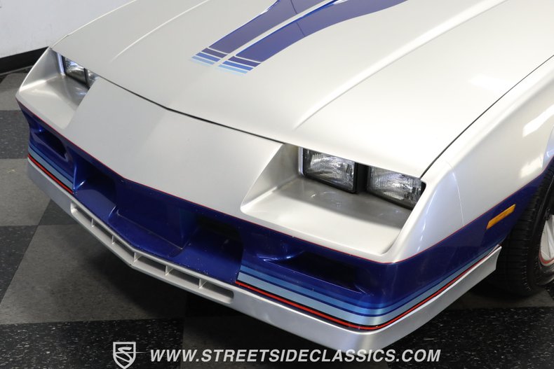 Chevrolet-Camaro-1982-Silver-Metallic-Silver-23
