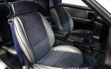 Chevrolet-Camaro-1982-Silver-Metallic-Silver-40