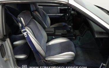 Chevrolet-Camaro-1982-Silver-Metallic-Silver-41
