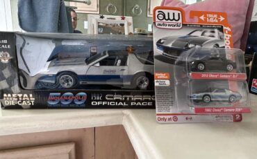 Chevrolet-Camaro-1982-Silver-amp-Blue-Silver-amp-Blue-13