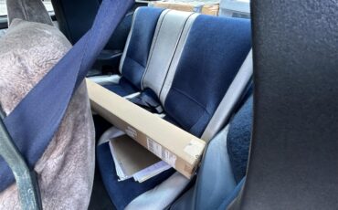 Chevrolet-Camaro-1982-Silver-amp-Blue-Silver-amp-Blue-2