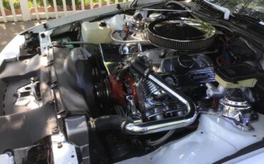 Chevrolet-Camaro-1982-White-10