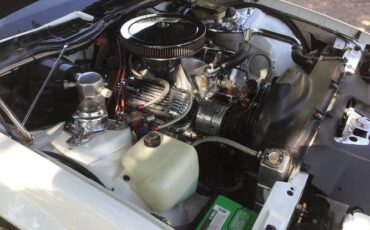 Chevrolet-Camaro-1982-White-13