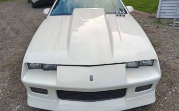Chevrolet-Camaro-1982-White-14
