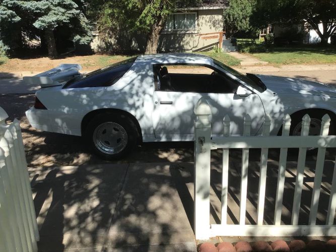 Chevrolet-Camaro-1982-White-15