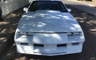 Chevrolet-Camaro-1982-White-16