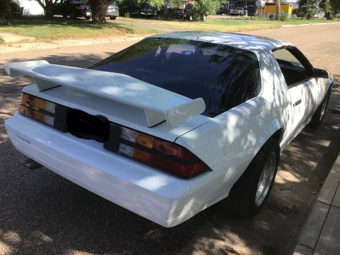 Chevrolet-Camaro-1982-White-3