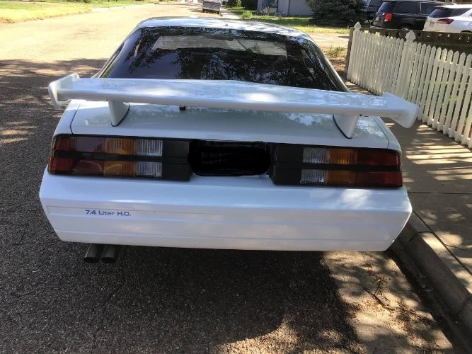 Chevrolet-Camaro-1982-White-4