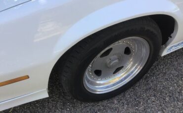 Chevrolet-Camaro-1982-White-6