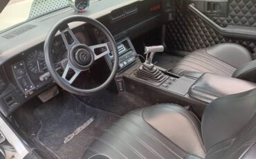 Chevrolet-Camaro-1982-White-9