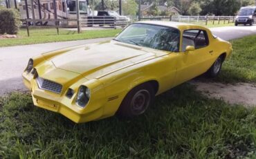 Chevrolet-Camaro-1982-Yellow-2