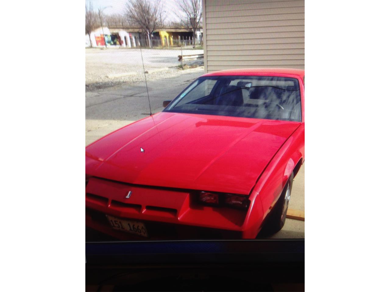 Chevrolet-Camaro-1983-Red-GrayBlack-2