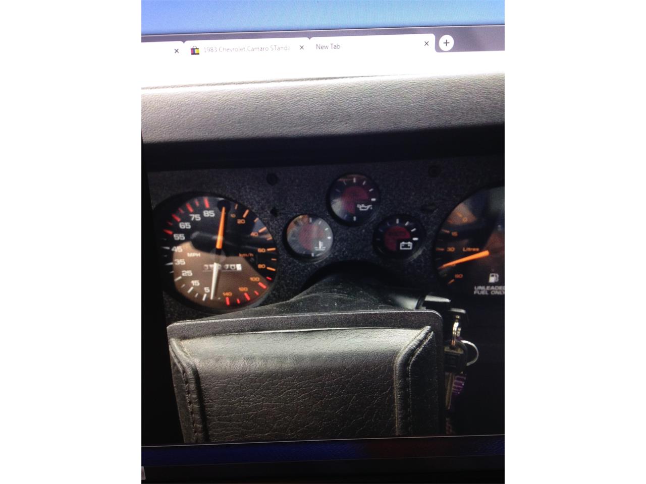 Chevrolet-Camaro-1983-Red-GrayBlack-3