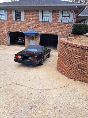 Chevrolet-Camaro-1984-Black-1