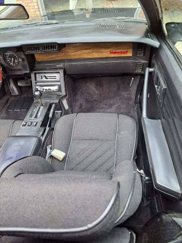 Chevrolet-Camaro-1984-Black-2