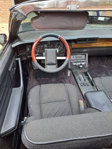 Chevrolet-Camaro-1984-Black-3