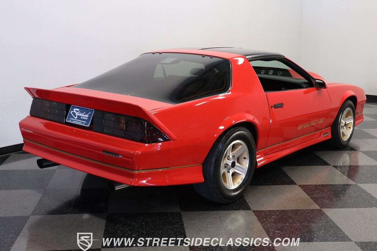 Chevrolet-Camaro-1984-Coupe-10