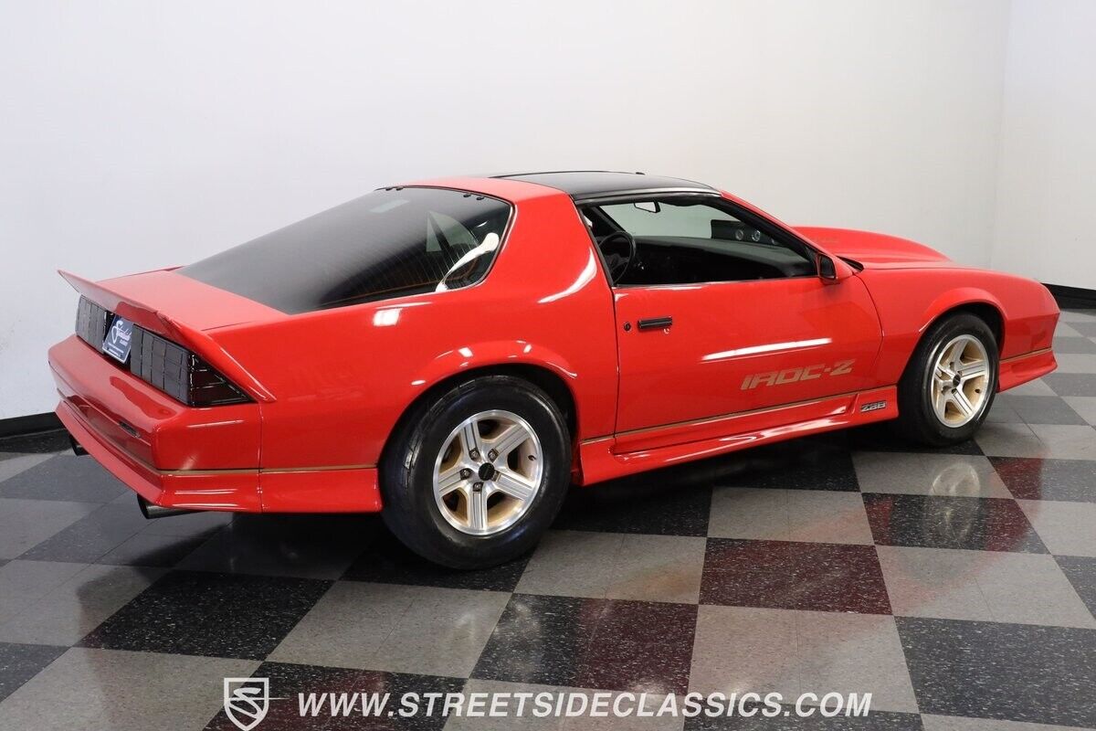 Chevrolet-Camaro-1984-Coupe-11