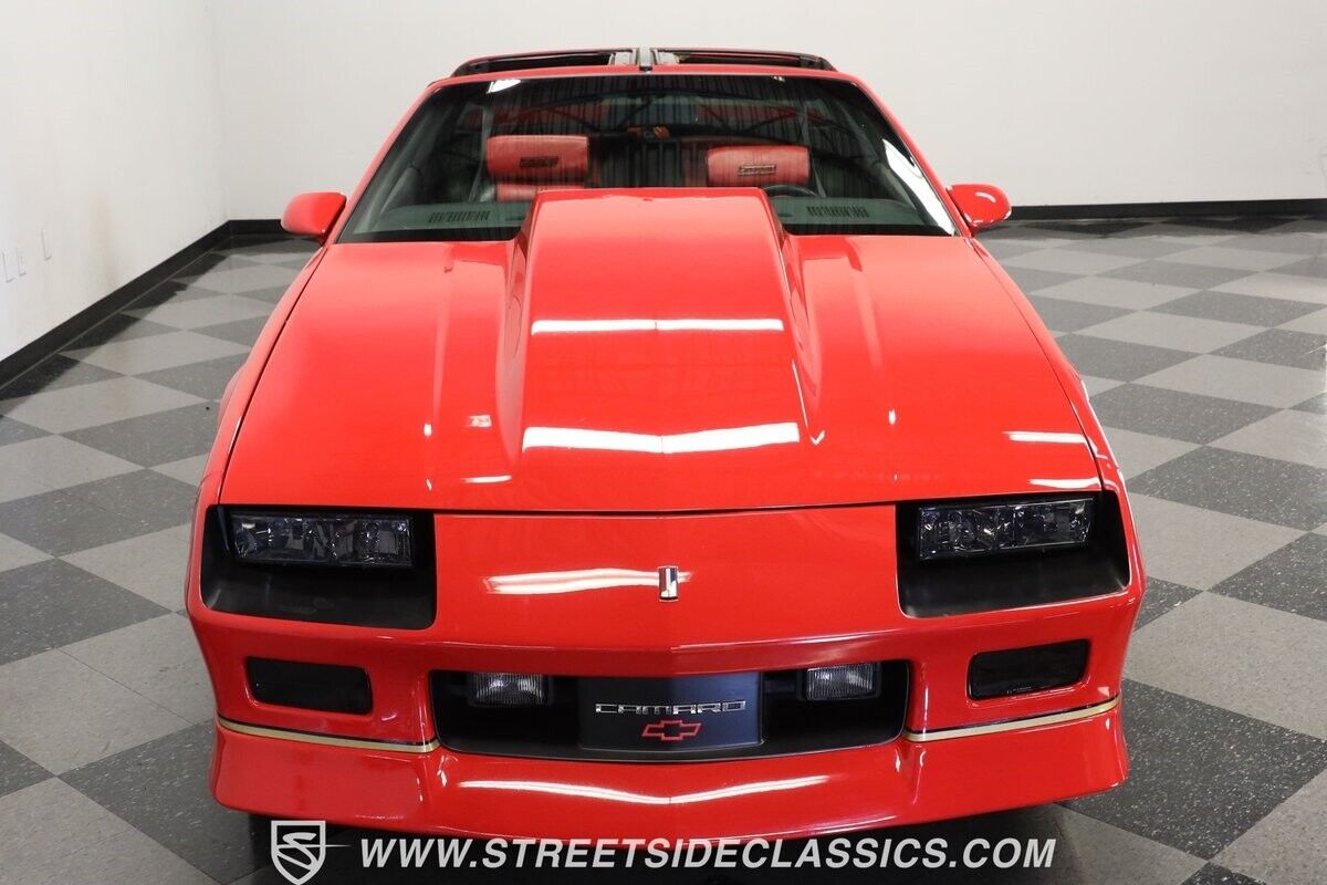 Chevrolet-Camaro-1984-Coupe-15