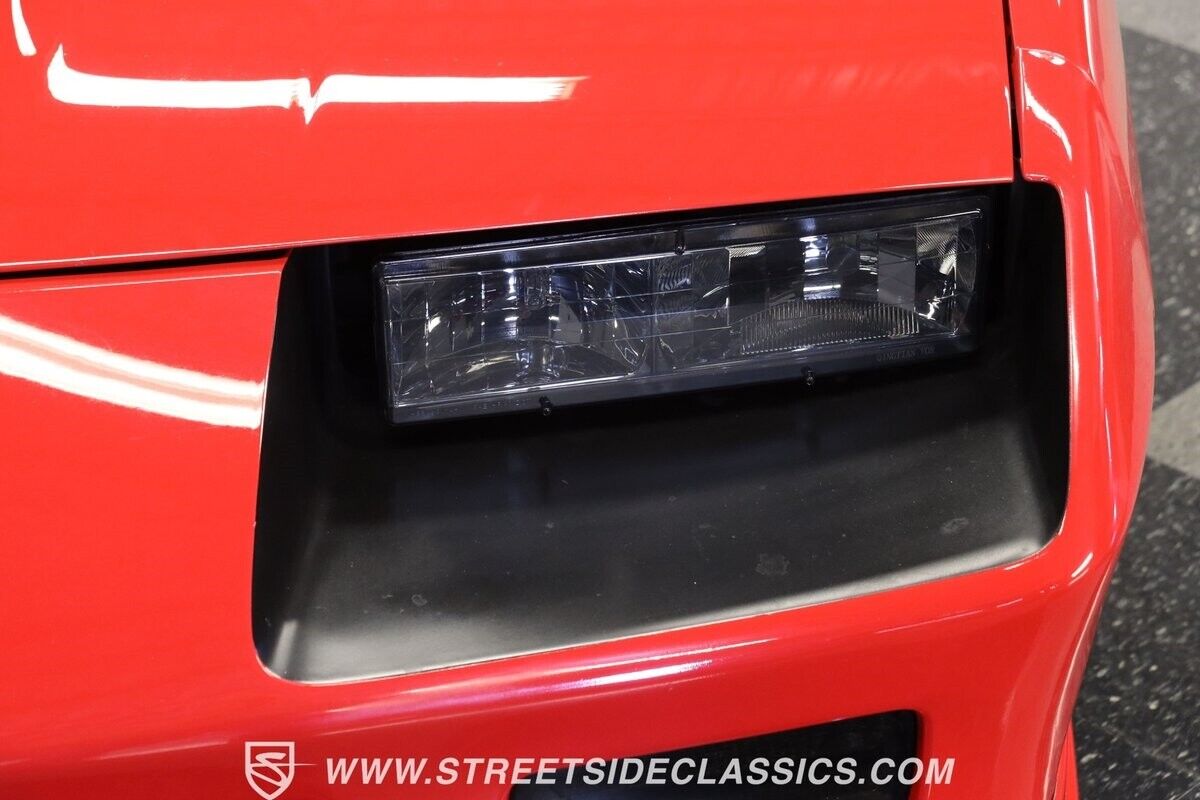 Chevrolet-Camaro-1984-Coupe-19