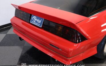 Chevrolet-Camaro-1984-Coupe-24