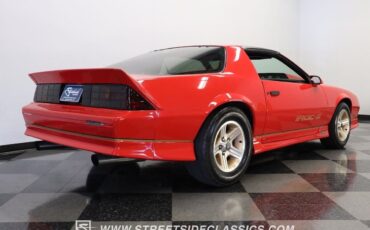 Chevrolet-Camaro-1984-Coupe-25
