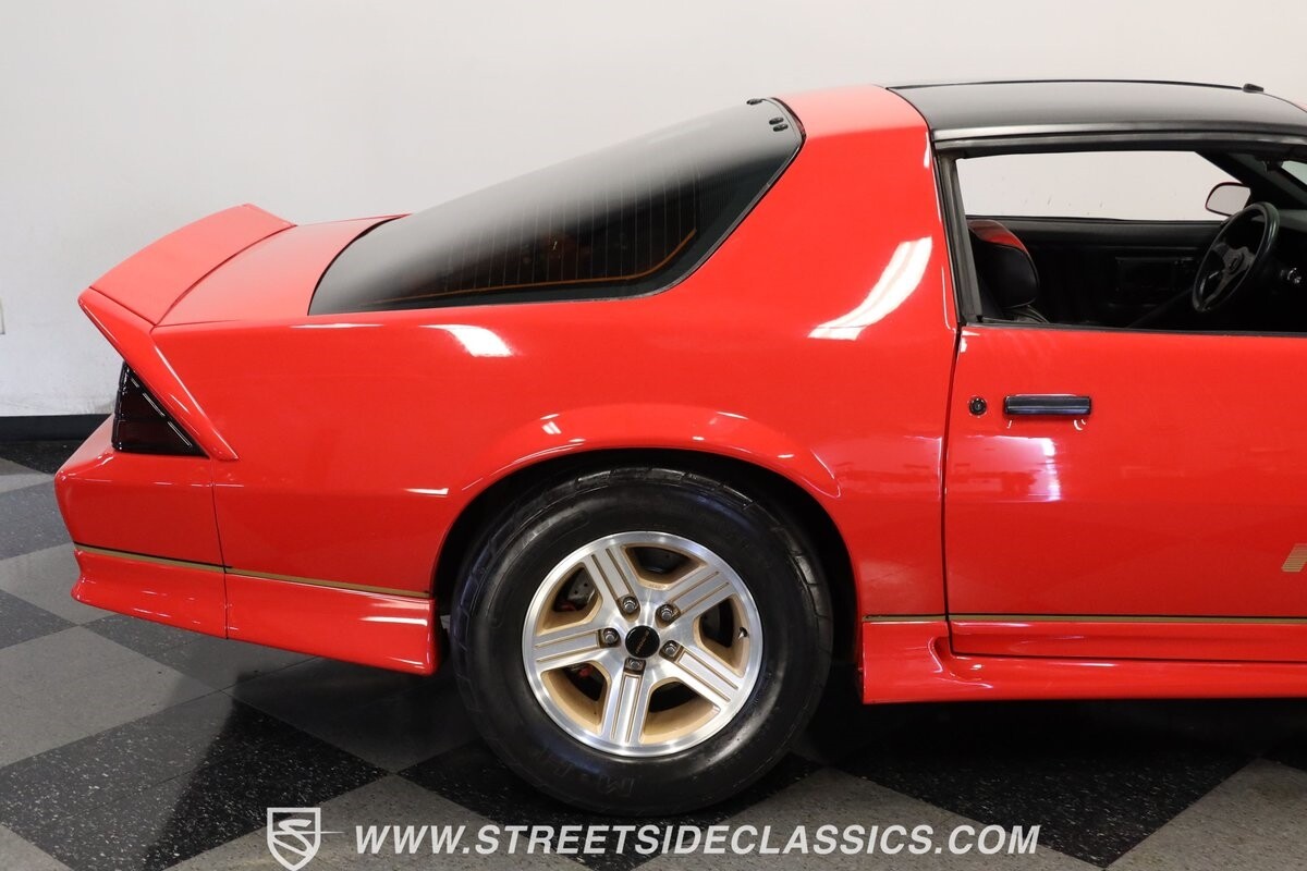 Chevrolet-Camaro-1984-Coupe-27