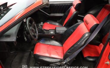 Chevrolet-Camaro-1984-Coupe-35