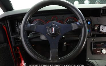 Chevrolet-Camaro-1984-Coupe-36