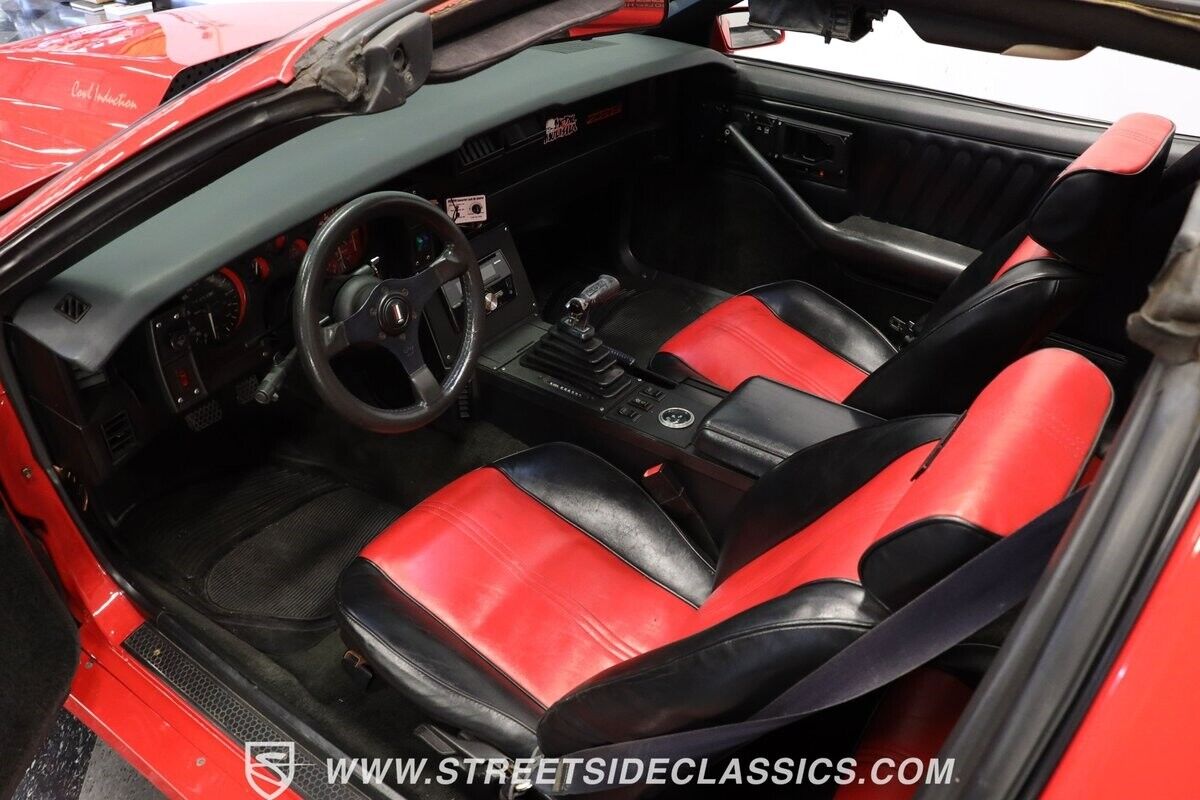 Chevrolet-Camaro-1984-Coupe-4