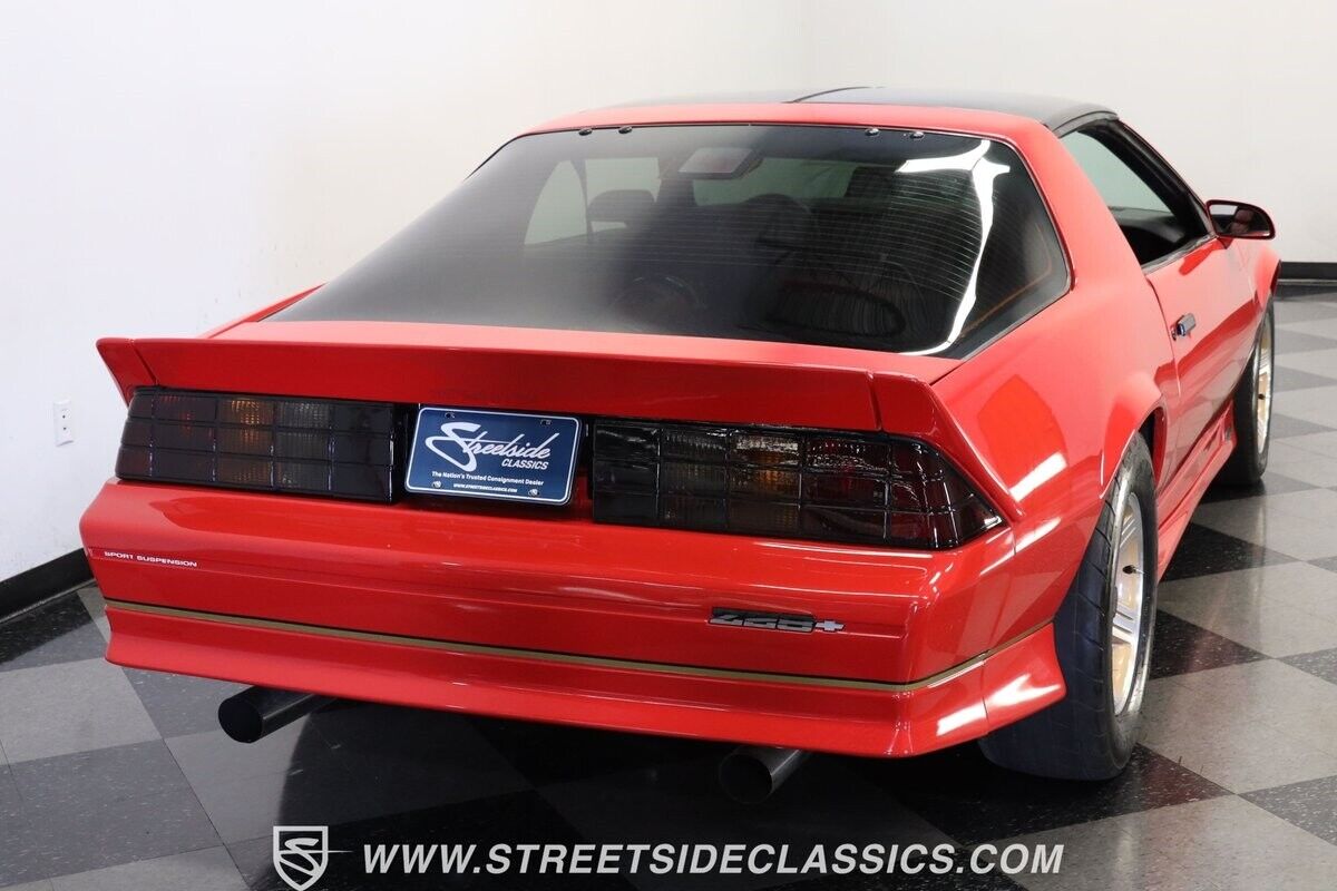 Chevrolet-Camaro-1984-Coupe-9