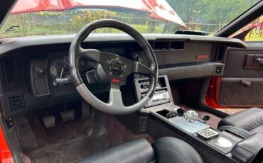 Chevrolet-Camaro-1984-Orange-1