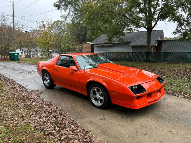 Chevrolet-Camaro-1984-Orange-21