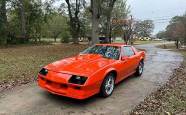Chevrolet-Camaro-1984-Orange
