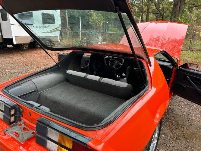 Chevrolet-Camaro-1984-Orange-8