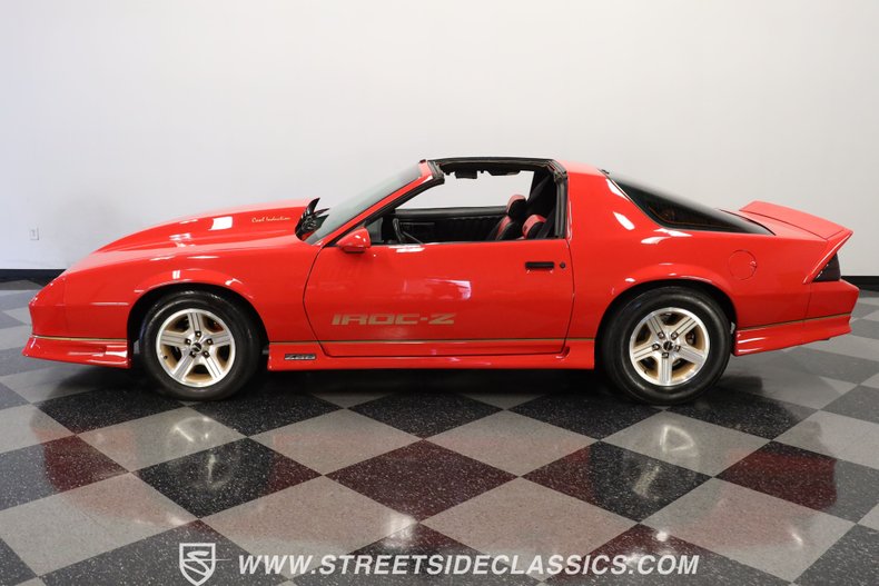 Chevrolet-Camaro-1984-Red-Black-ampamp-Red-1