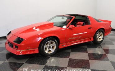Chevrolet-Camaro-1984-Red-Black-ampamp-Red-4