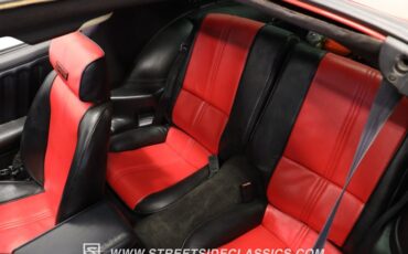 Chevrolet-Camaro-1984-Red-Black-ampamp-Red-40