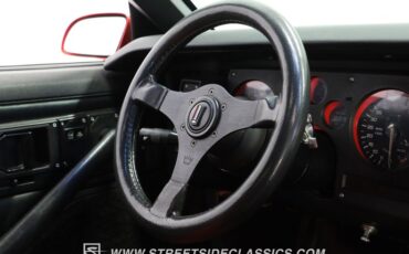 Chevrolet-Camaro-1984-Red-Black-ampamp-Red-45