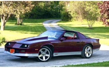 Chevrolet-Camaro-1985-Red