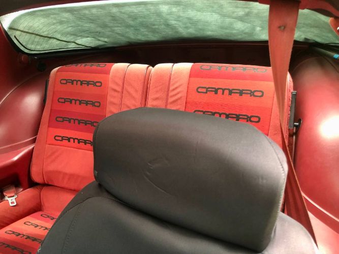 Chevrolet-Camaro-1985-Red-7